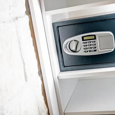 Feel Like An Emperor