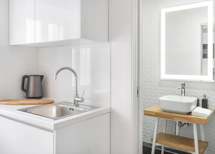 Feel Like An Emperor