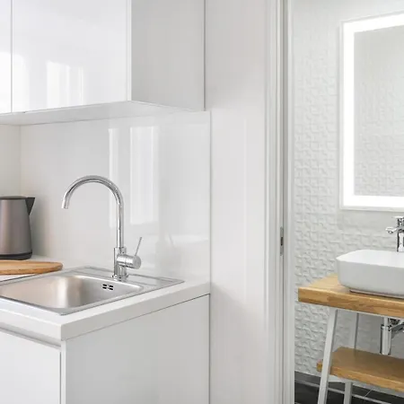 Feel Like An Emperor